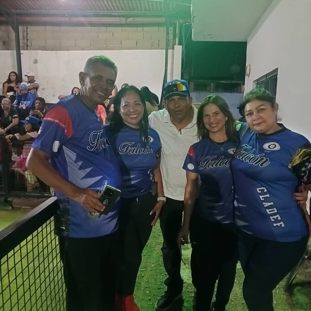 Felicidades a Nuestros Colegas en el triunfo obtenido en la disciplina Dominó Mixto del Torneo Amistoso Intergremial en Conmemoración de los 51 Aniversario del Colegio de Contadores Públicos del Estado Falcón