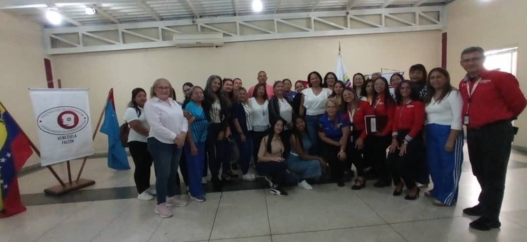 Charla Informativa de Deberes Formales y Declaración de ISLR dictado por funcionarios del SENIAT